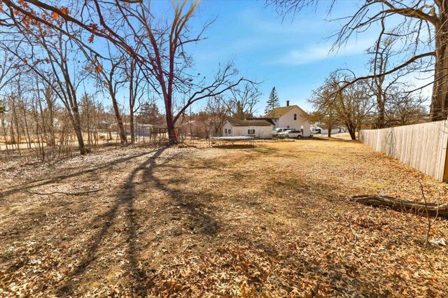 111 James Street, Portage, WI 53901