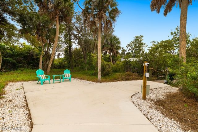 4381 Broadway AVE W, Estero, FL 33928