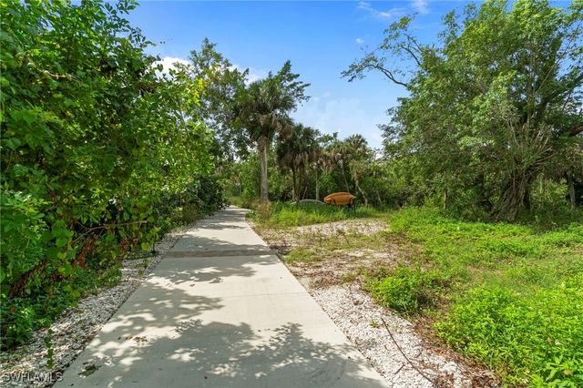 4381 Broadway AVE W, Estero, FL 33928