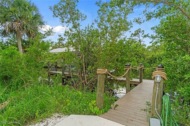 4381 Broadway AVE W, Estero, FL 33928