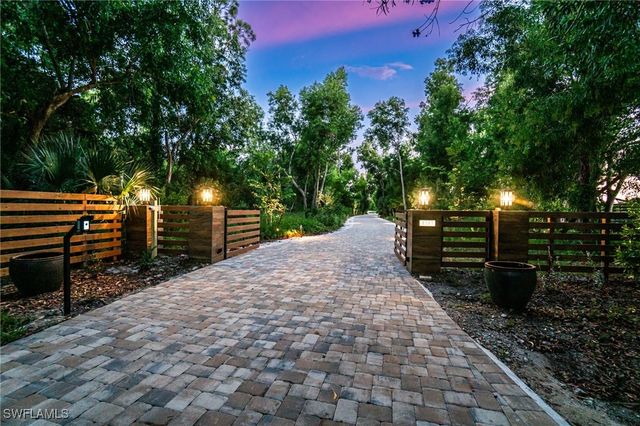 4381 Broadway AVE W, Estero, FL 33928