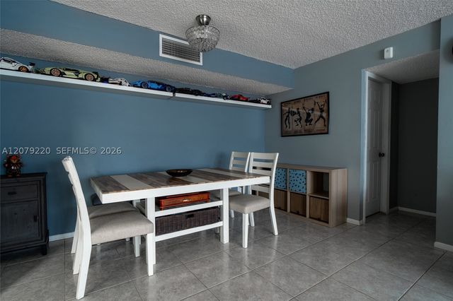 2001 Atlantic Shores Blvd 320, Hallandale Beach, FL 33009