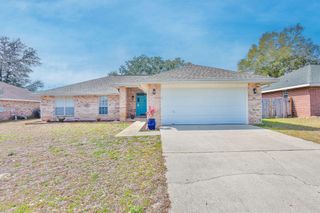 6935 Kapok Drive, Milton, FL 32583