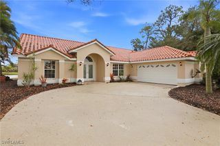 28820 Trenton CT, Bonita Springs, FL 34134