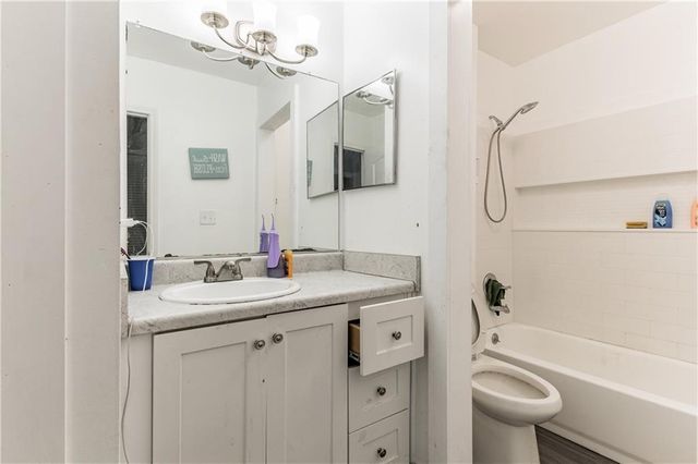 9 Quail Run, Decatur, GA 30035