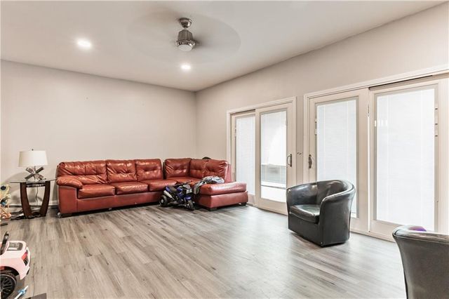 9 Quail Run, Decatur, GA 30035