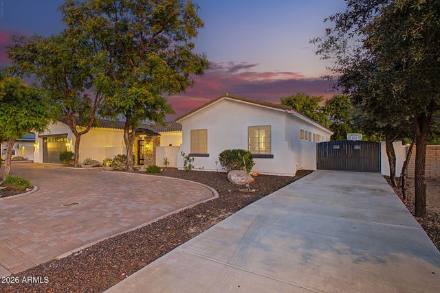 7147 W ANGELA Drive, Glendale, AZ 85308