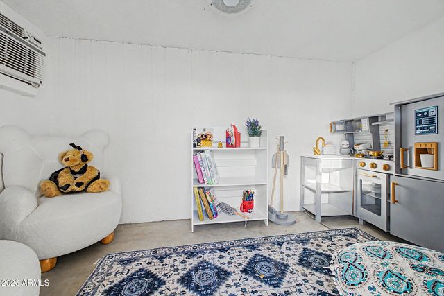 7147 W ANGELA Drive, Glendale, AZ 85308