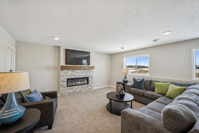 941 Kepler Avenue NE, Hanover, MN 55341