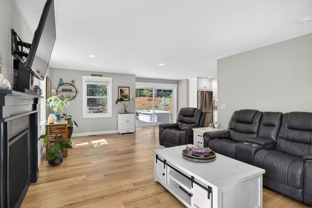 21 N Mason Road, Brookline, NH 03033