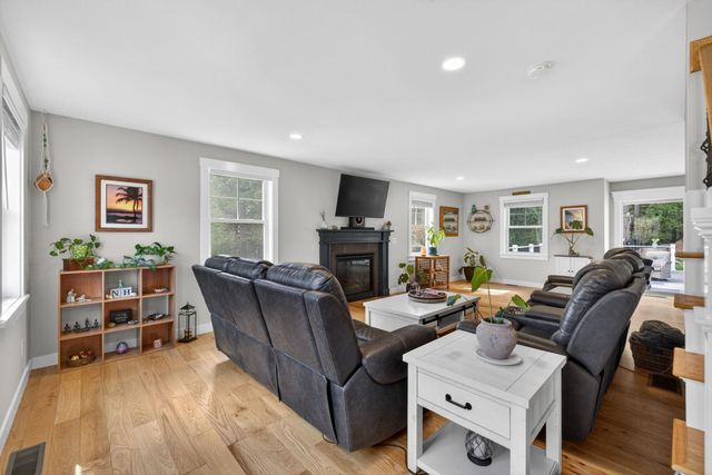 21 N Mason Road, Brookline, NH 03033
