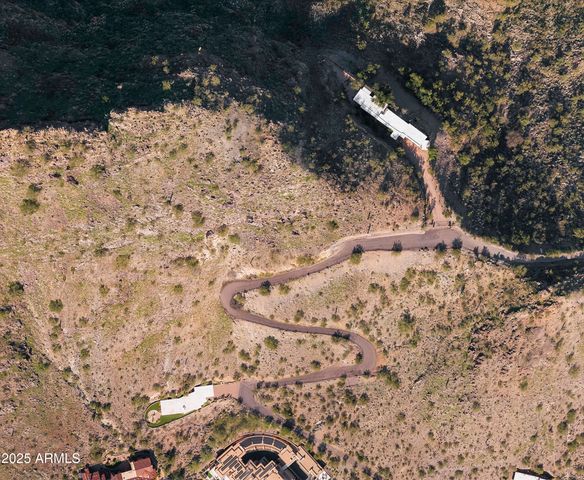 7045 N INVERGORDON Road W, Paradise Valley, AZ 85253