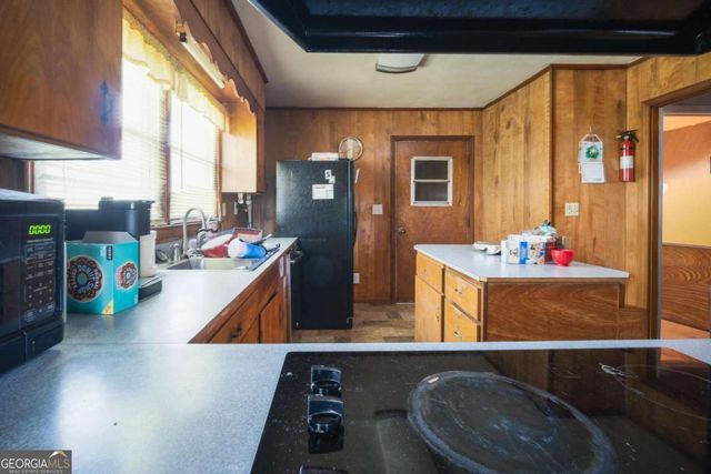 290 W Valley Drive, Fort Valley, GA 31030