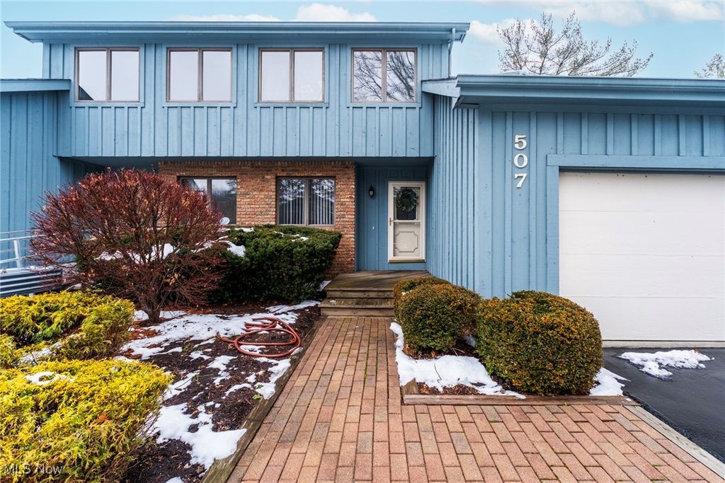 507 Tournament Trail, Cortland, OH 44410