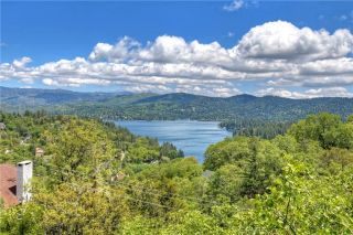 1096 Nadelhorn Drive, Lake Arrowhead, CA 92352