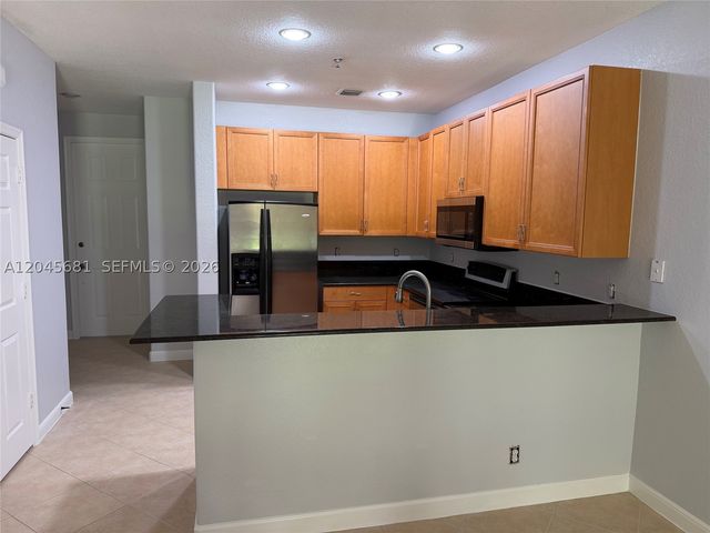 7432 Willow Grove Pl, Davie, FL 33314