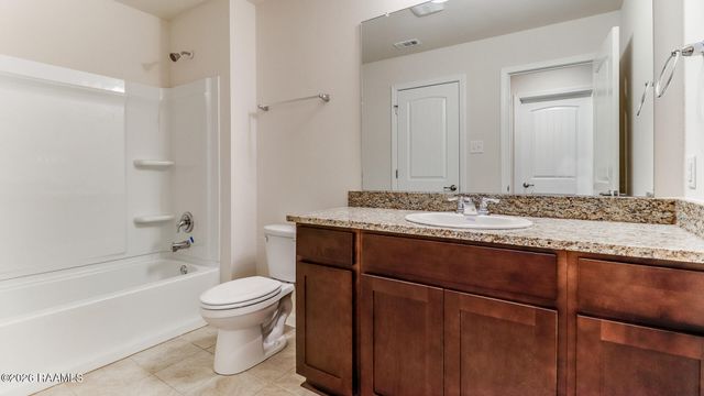 651 Griffiths Court, Breaux Bridge, LA 70517