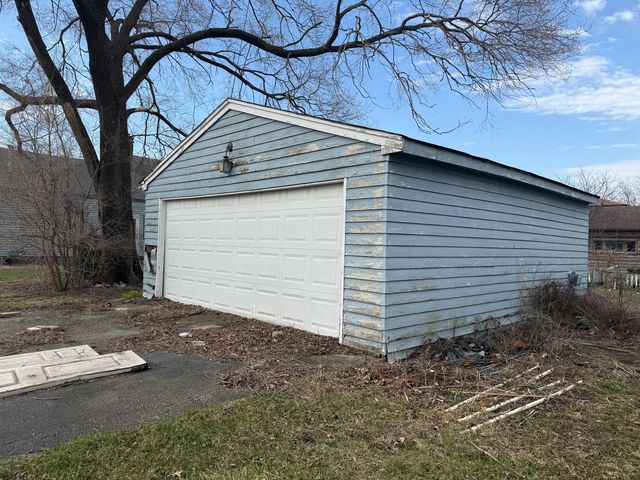 6024 W 87Th Street, Burbank, IL 60459