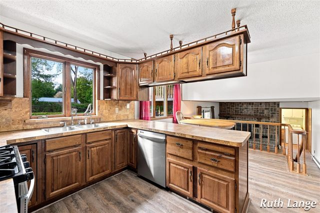 247 Trickovic Lane, Battle Creek, MI 49014
