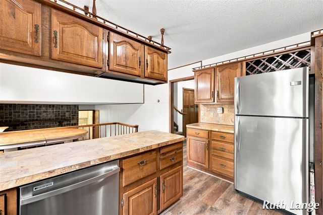 247 Trickovic Lane, Battle Creek, MI 49014