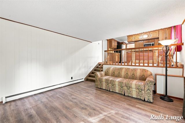 247 Trickovic Lane, Battle Creek, MI 49014