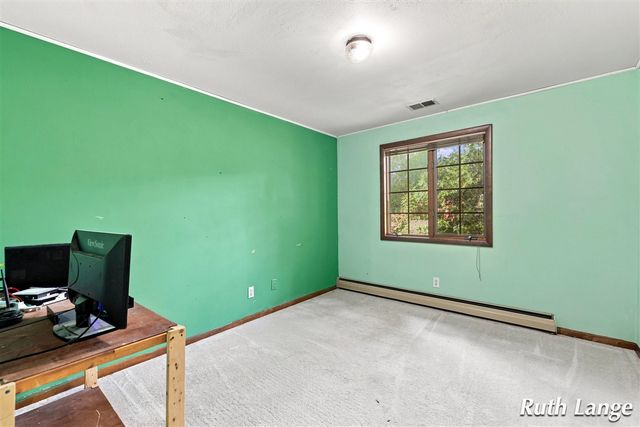 247 Trickovic Lane, Battle Creek, MI 49014
