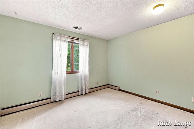 247 Trickovic Lane, Battle Creek, MI 49014