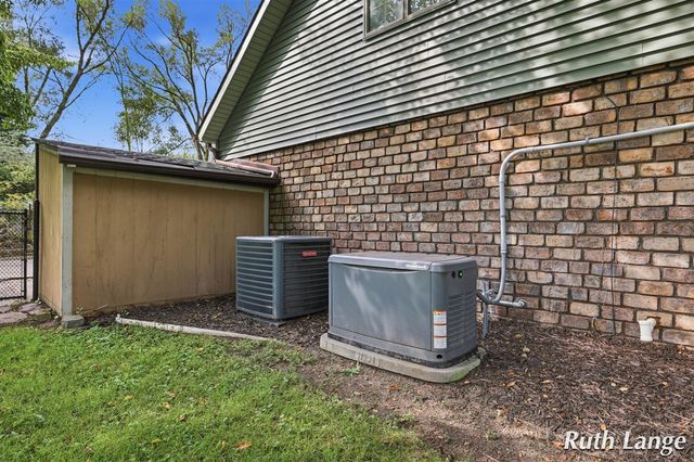 247 Trickovic Lane, Battle Creek, MI 49014