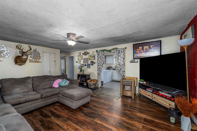 1809 Virginia Place, Cleburne, TX 76033