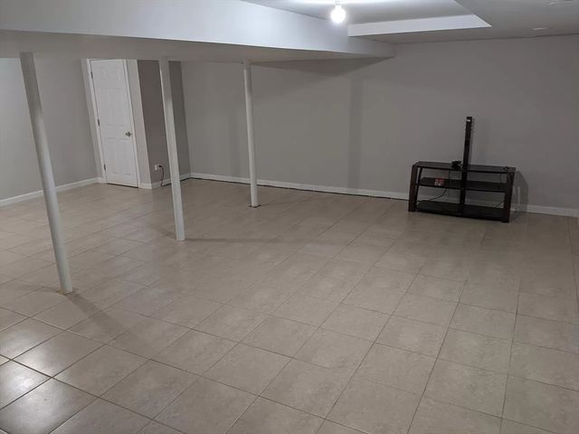 16 Winter Park Rd, Framingham, MA 01702