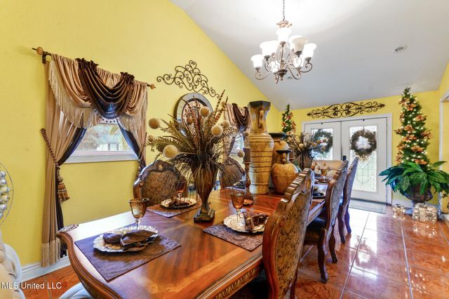 609 W David Drive, Gulfport, MS 39503