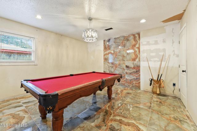 609 W David Drive, Gulfport, MS 39503