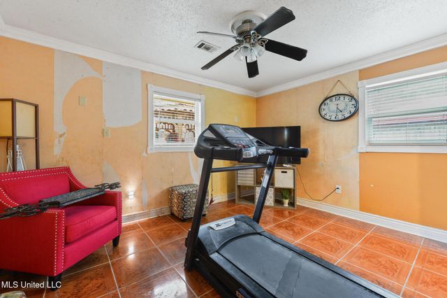 609 W David Drive, Gulfport, MS 39503