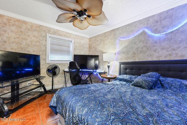 609 W David Drive, Gulfport, MS 39503