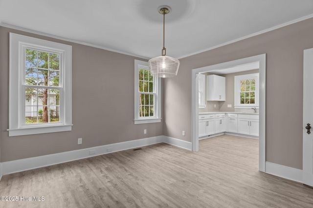 106 Kenwood Avenue, Wilmington, NC 28405