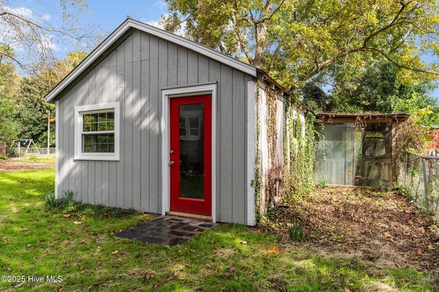 106 Kenwood Avenue, Wilmington, NC 28405