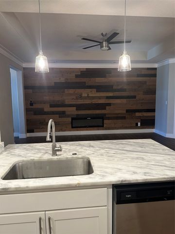 2420 Creek Drive, Granbury, TX 76048