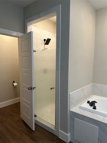 2420 Creek Drive, Granbury, TX 76048