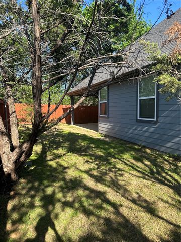 2420 Creek Drive, Granbury, TX 76048