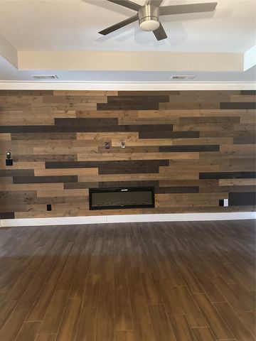 2420 Creek Drive, Granbury, TX 76048