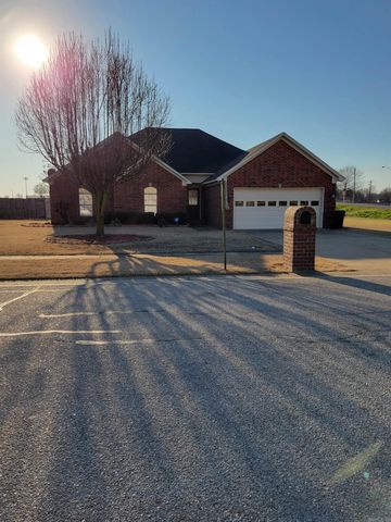 267 Whispering Wind Circle, Marion, AR 72364