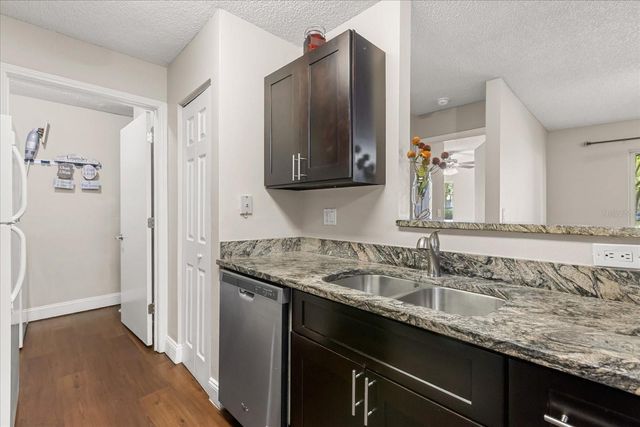 2501 GRASSY POINT DRIVE 103, Lake Mary, FL 32746