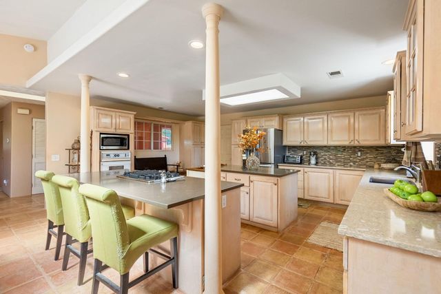 13587 Garden Bar Rd, Grass Valley, CA 95949