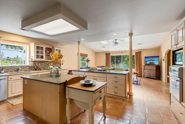 13587 Garden Bar Rd, Grass Valley, CA 95949
