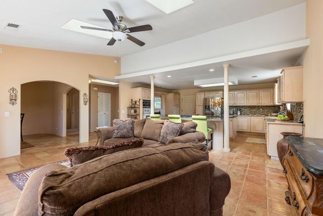 13587 Garden Bar Rd, Grass Valley, CA 95949