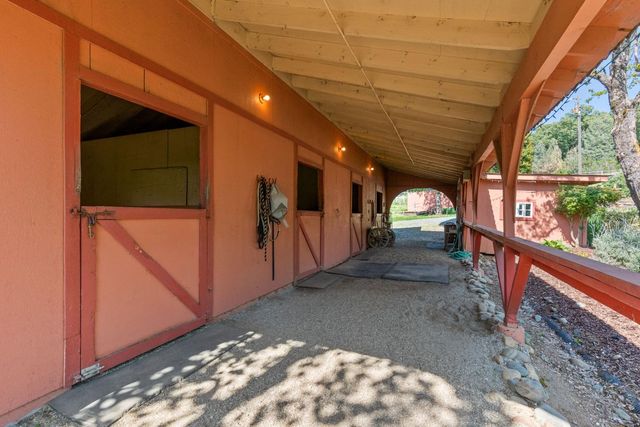 13587 Garden Bar Rd, Grass Valley, CA 95949