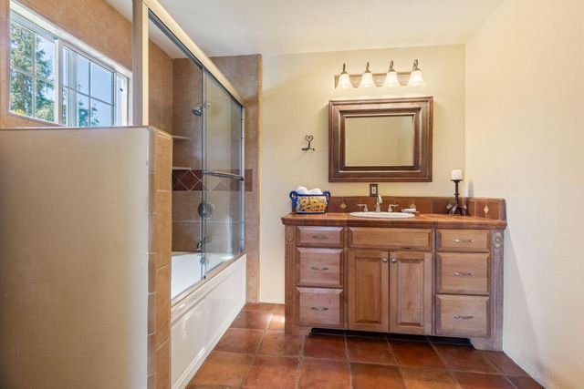 13587 Garden Bar Rd, Grass Valley, CA 95949