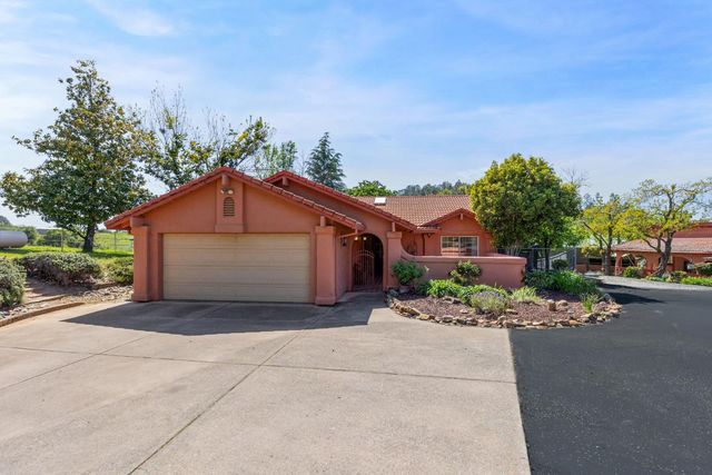 13587 Garden Bar Rd, Grass Valley, CA 95949