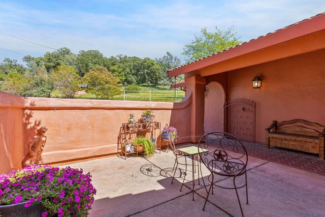 13587 Garden Bar Rd, Grass Valley, CA 95949