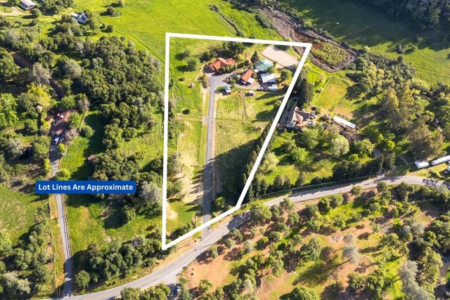 13587 Garden Bar Rd, Grass Valley, CA 95949